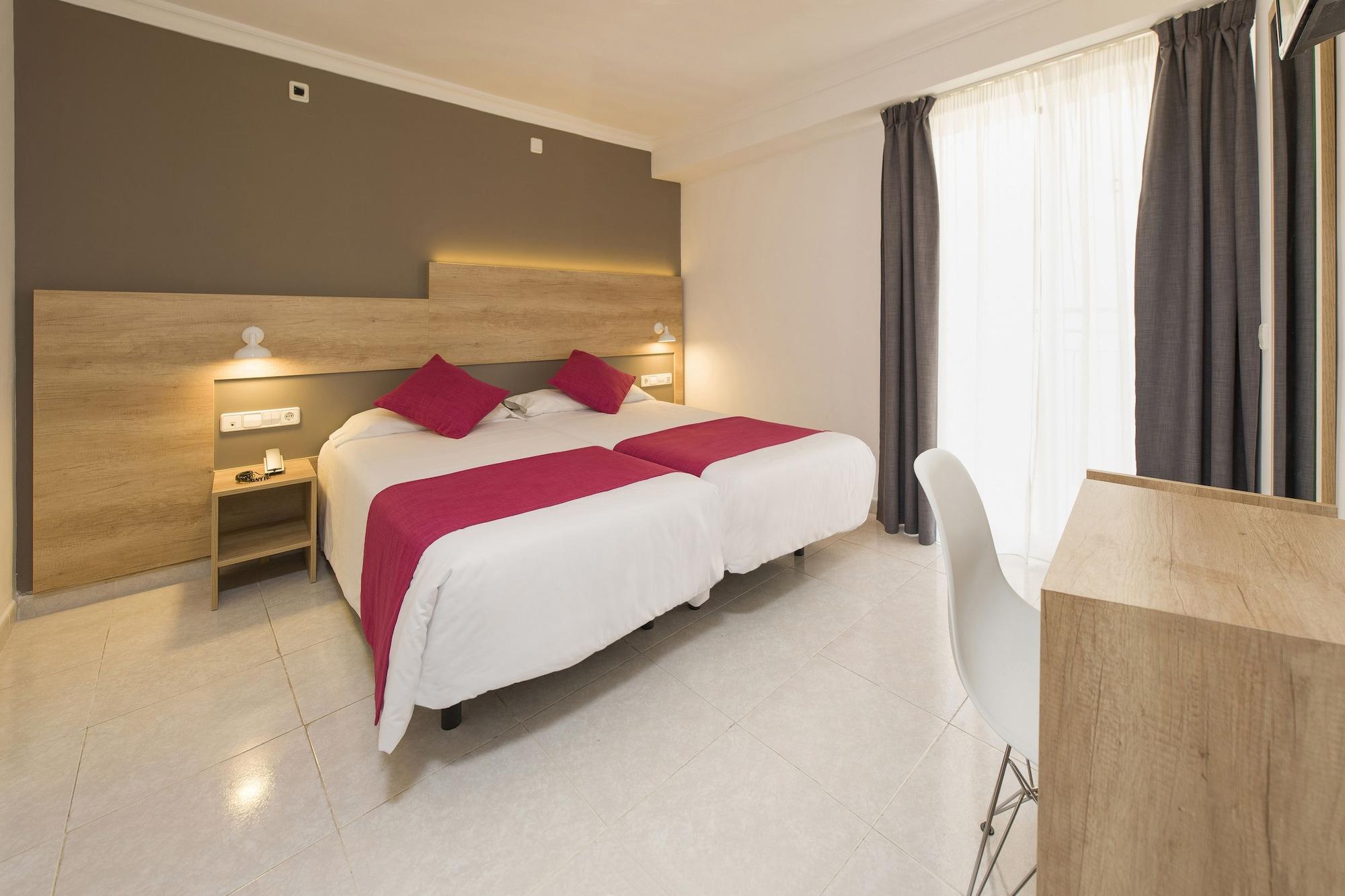 Hotel Vibra Maritimo Ibiza città Esterno foto