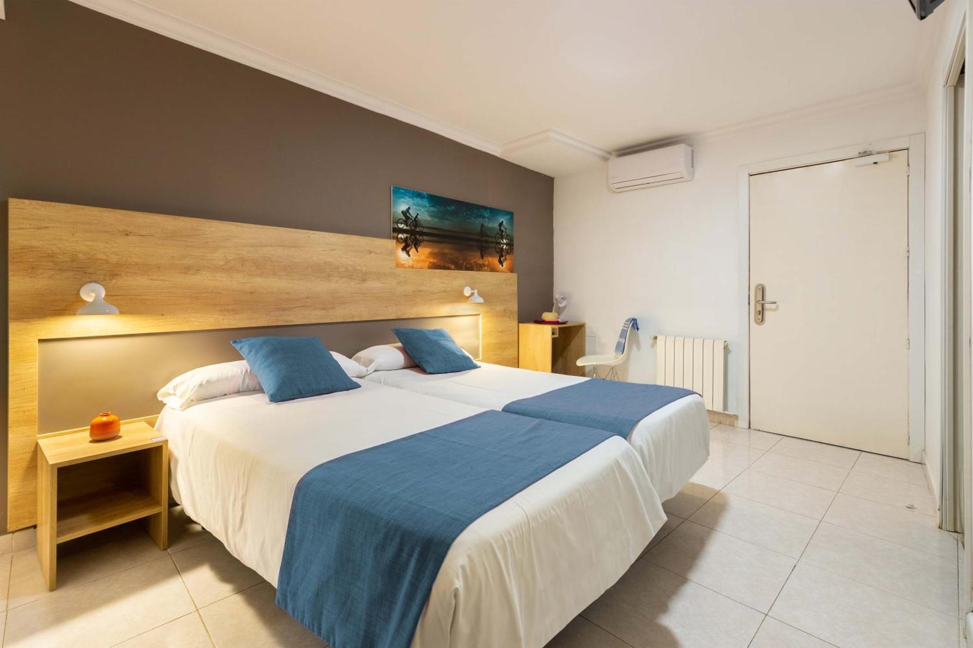 Hotel Vibra Maritimo Ibiza città Esterno foto